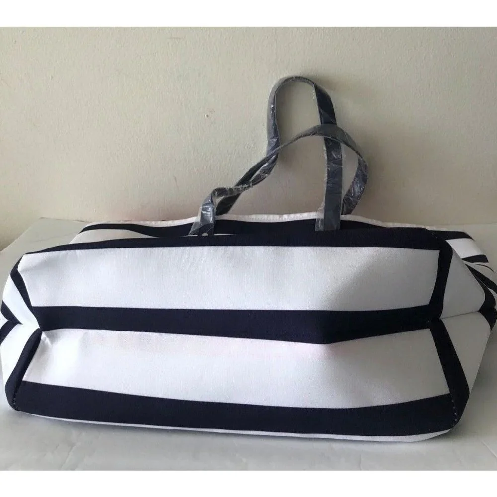 WHITE BLUE STRIPED TOTE BEACH GYM LAPT. HANDBAG W/ZIP POUCH ATTACHED NEW